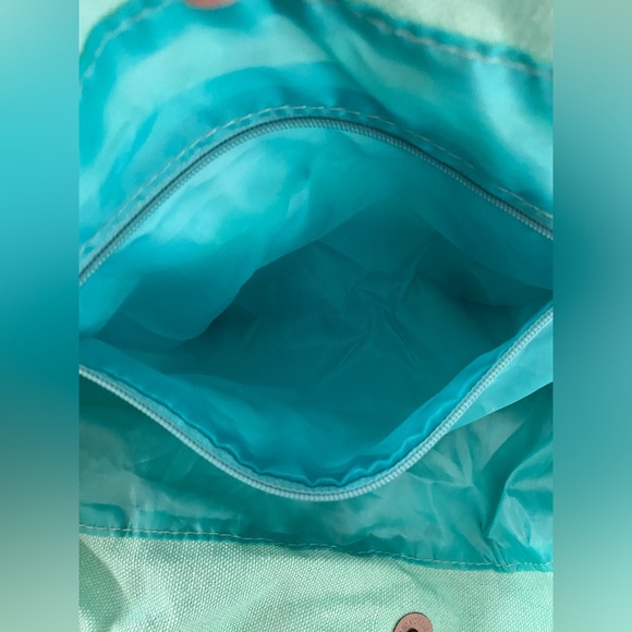 NWOT!  Perfect condition. No tears or stains. From a smoke free home. - Picture 4 of 7